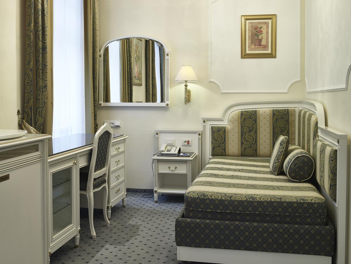 Two-Bedroom Suite,519390534:JPEG