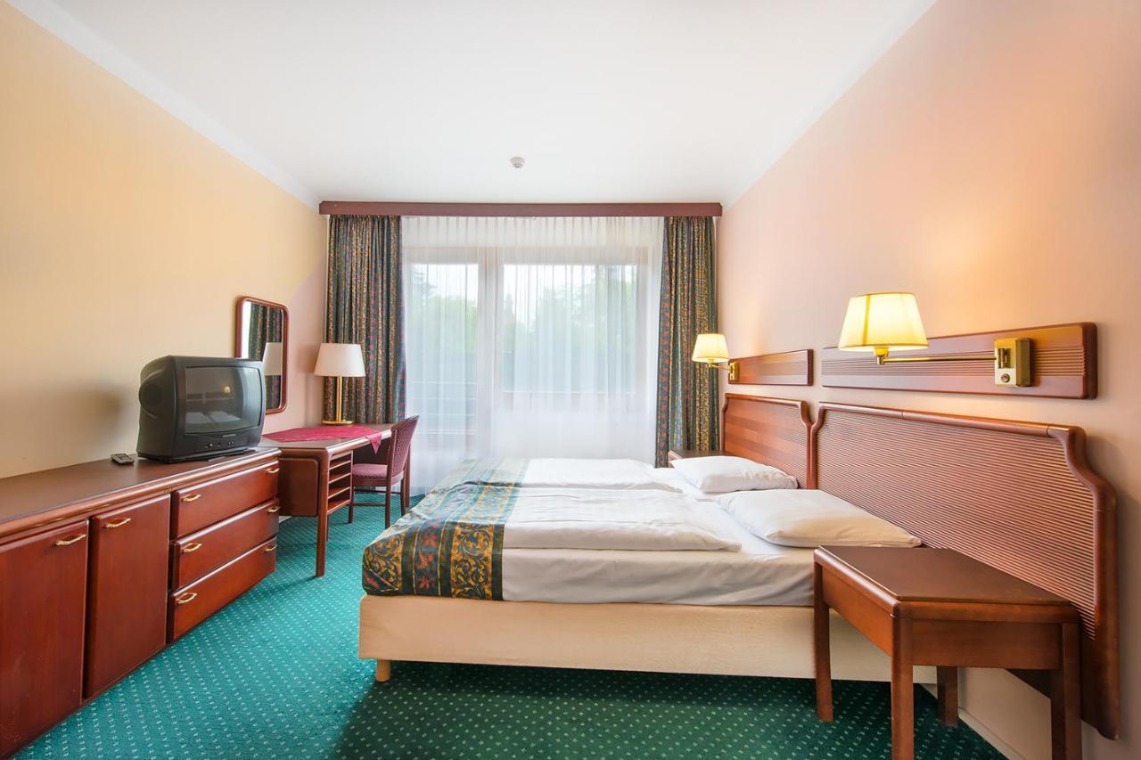 Queen Room,665119662:JPEG